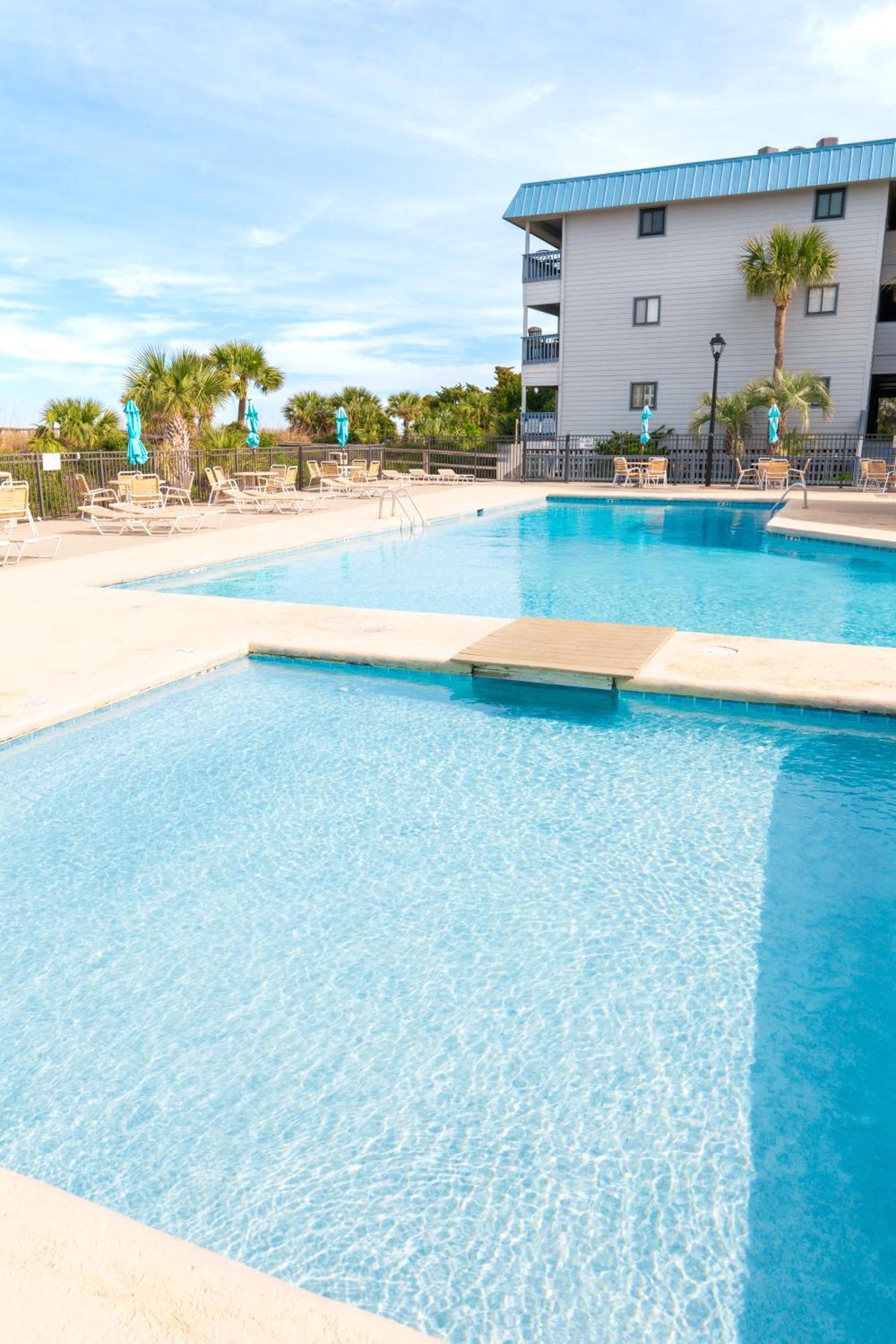 Ferienwohnung Beach-Pool-Private Balcony Tybee Island Exterior foto